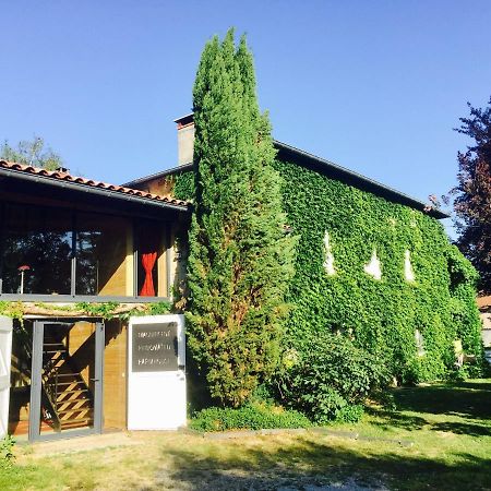 Magnificent Renovated Farmhouse - 10 Min A7 - Apartman Anneyron Kültér fotó