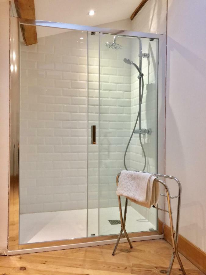 Magnificent Renovated Farmhouse - 10 Min A7 - Apartman Anneyron Kültér fotó